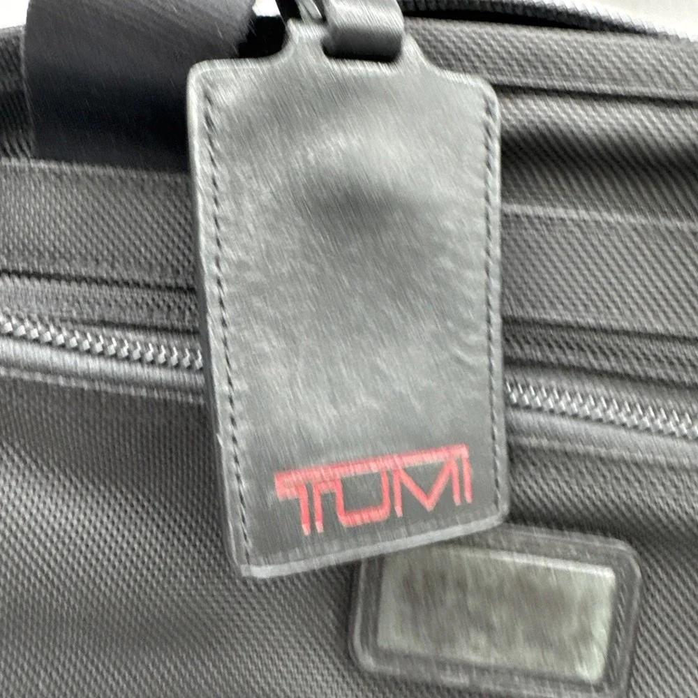 Tumi Alpha 2 Large Screen Portfolio Briefcase Laptop Bag Nylon 26111DH